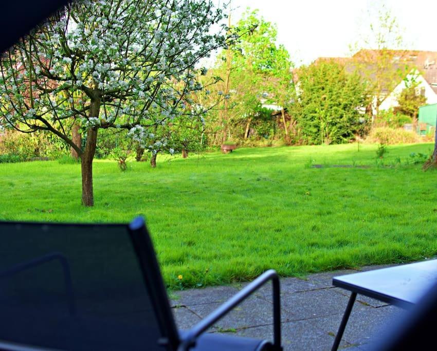 Apartamento Garten-Blick-Baldeneysee Essen Exterior foto